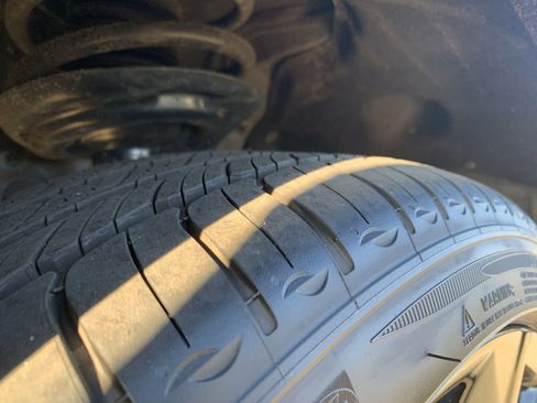 Used 2025 Lexus ES 350 F Sport w/ Accessory Package (Z2) image 12