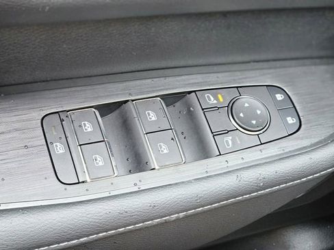 Certified 2026 Nissan Armada SV image 21