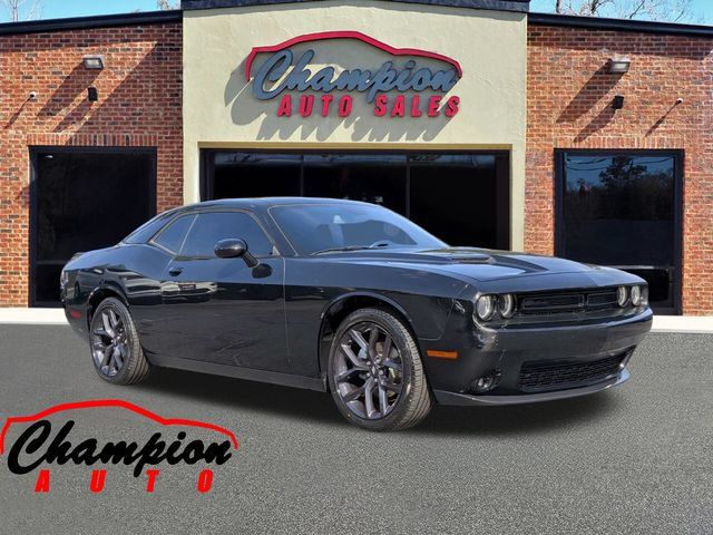 Used 2023 Dodge Challenger SXT w/ Blacktop Package RWD image 1