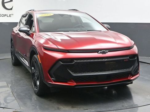 Used 2025 Chevrolet Equinox EV RS w/ Active Safety Package 3 FWD image 51