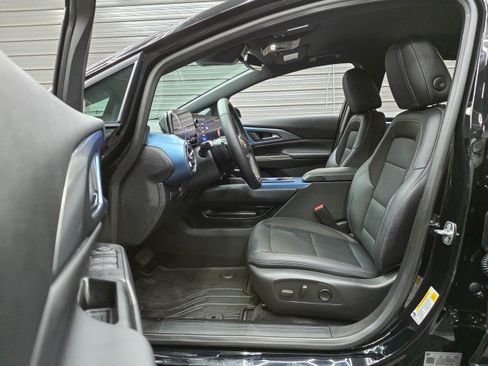 Used 2025 Chevrolet Equinox EV LT w/ Convenience Package FWD image 14