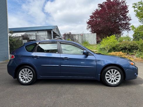 Used 2011 Subaru Impreza 2.5i Premium w/ PWR Moonroof Value Pkg AWD/4WD image 2