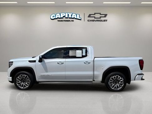 Used 2023 GMC Sierra 1500 Denali Ultimate AWD/4WD image 9