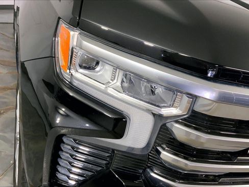 Used 2025 Chevrolet Silverado 1500 High Country w/ High Country Premium Package image 26