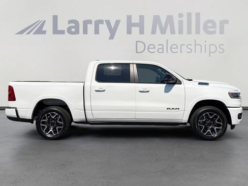 New 2026 RAM 1500 Laramie AWD/4WD image 6