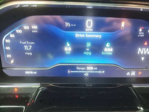 Used 2025 Chevrolet Silverado 1500 LTZ w/ Z71 Off-Road Package AWD/4WD image 10