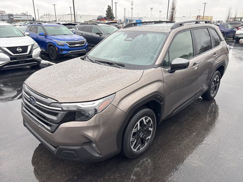 Certified 2025 Subaru Forester Premium w/ Convenience Package #1 image 7