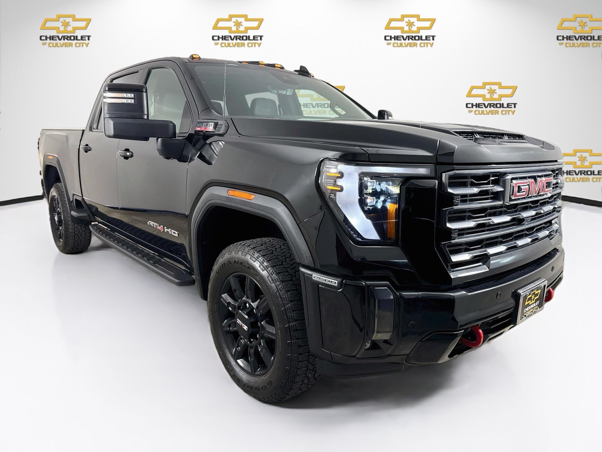 Used 2024 GMC Sierra 2500 AT4 w/ AT4 Premium Plus Package AWD/4WD image 1