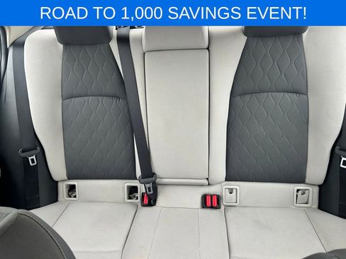 Used 2020 Toyota Corolla LE image 19