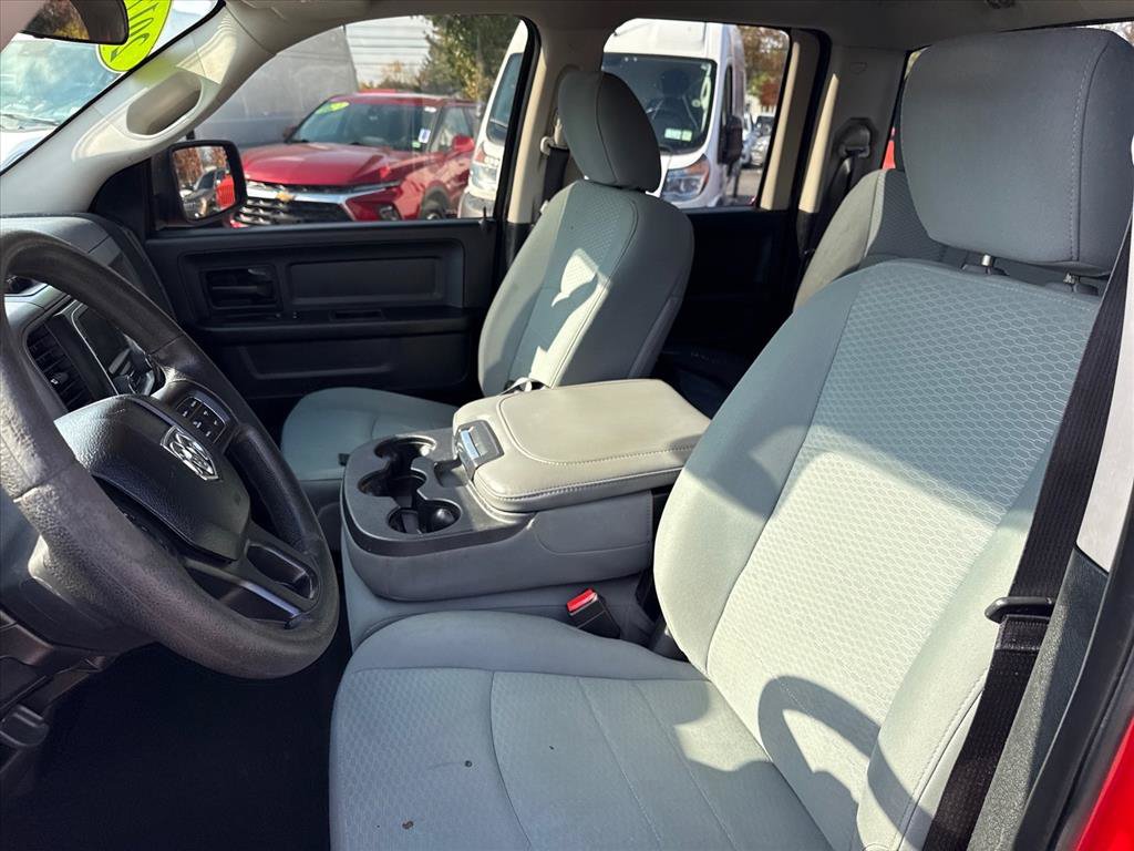Used 2017 RAM 1500 Express AWD/4WD image 9