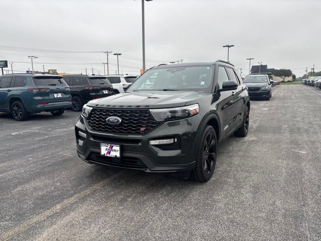 Used 2022 Ford Explorer ST w/ Equipment Group 401A AWD/4WD image 1