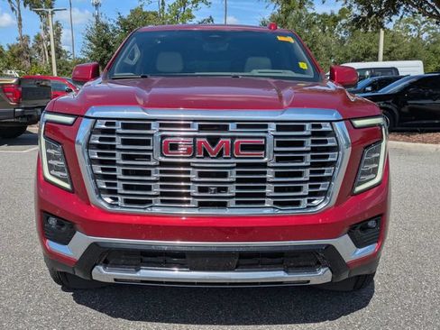Used 2025 GMC Yukon Denali w/ Denali Reserve Package AWD/4WD image 8