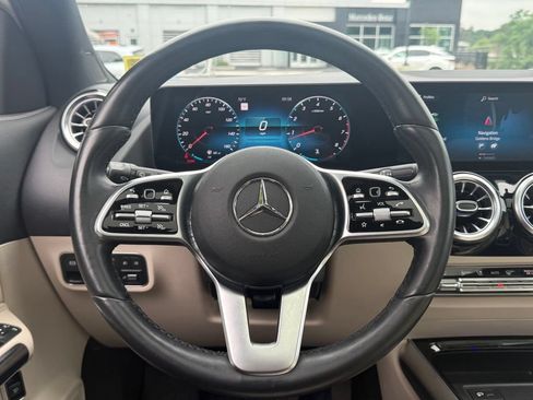 Used 2022 Mercedes-Benz GLA 250 4MATIC image 31
