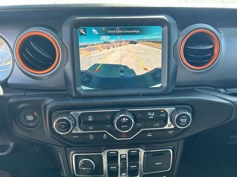 Used 2021 Jeep Gladiator Mojave AWD/4WD image 22