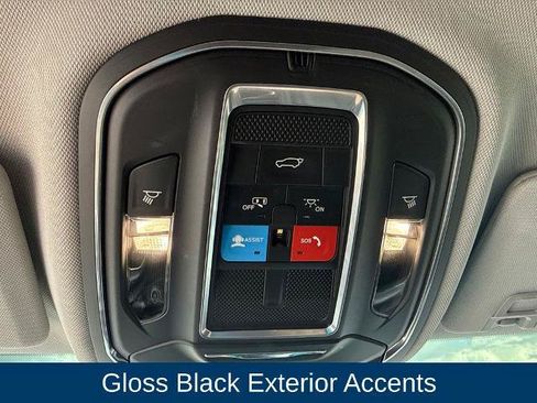 Used 2023 Jeep Grand Cherokee Limited w/ Black Appearance Package RWD image 27