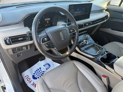 Used 2021 Lincoln Nautilus FWD w/ Equipment Group 101A image 12