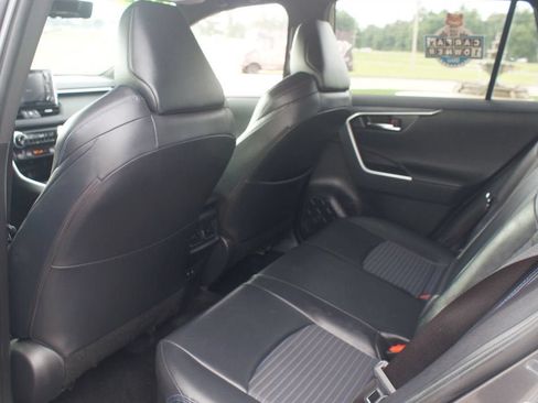 Used 2020 Toyota RAV4 XSE w/ XSE Grade Weather Package AWD/4WD image 15