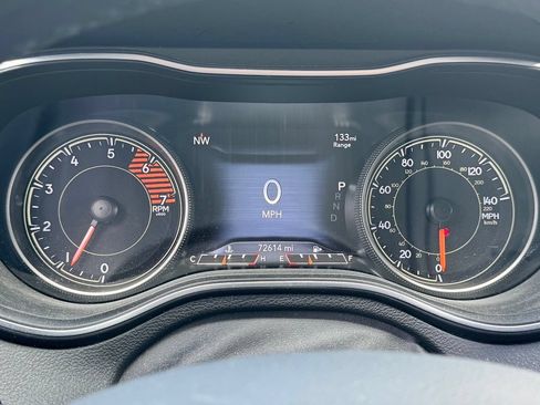 Used 2020 Jeep Cherokee Trailhawk w/ Cold Weather Group AWD/4WD image 22