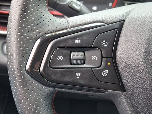 Used 2024 Chevrolet Trax RS w/ Driver Confidence Package image 20