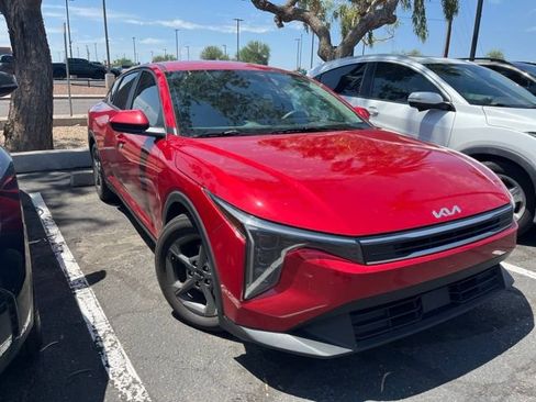Used 2025 Kia K4 FWD image 4