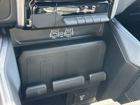 Used 2025 RAM 1500 Laramie image 22