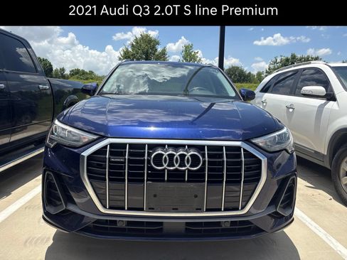 Used 2021 Audi Q3 2.0T Premium AWD/4WD image 2