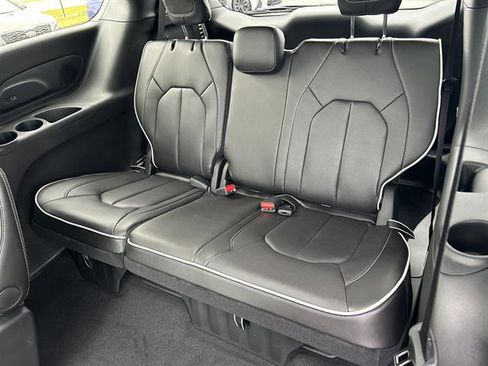 New 2026 Chrysler Pacifica Limited w/ S Appearance Package image 58