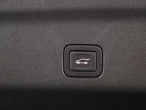 Used 2023 GMC Yukon Denali AWD/4WD image 35