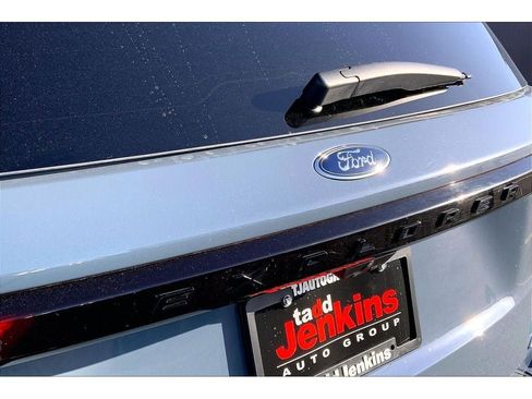 Used 2025 Ford Explorer ST-Line w/ Premium Package AWD/4WD image 9