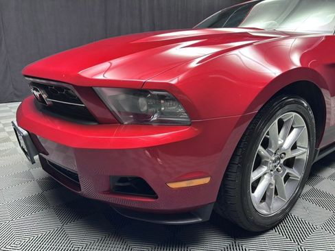 Used 2010 Ford Mustang Premium RWD image 19