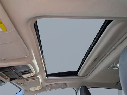 Used 2025 Subaru Crosstrek 2.5i Limited w/ Popular Package #3A image 46