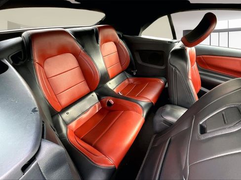 Used 2024 Ford Mustang Premium image 25