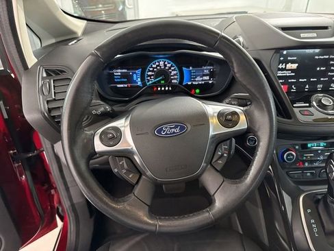 Used 2017 Ford C-MAX Titanium FWD image 29