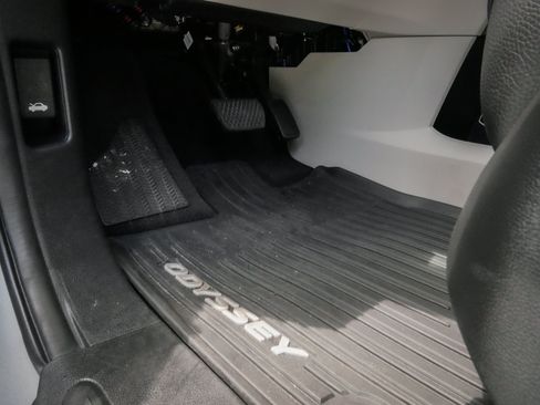 Certified 2026 Honda Odyssey Elite image 17