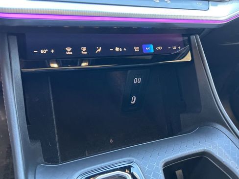 Used 2024 Jeep Wagoneer Launch Edition image 55