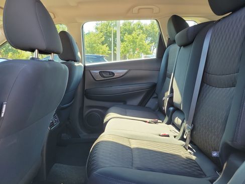 Certified 2020 Nissan Rogue S FWD image 18