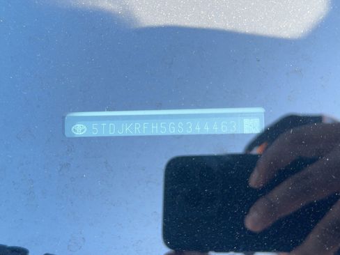 Used 2016 Toyota Highlander XLE image 21