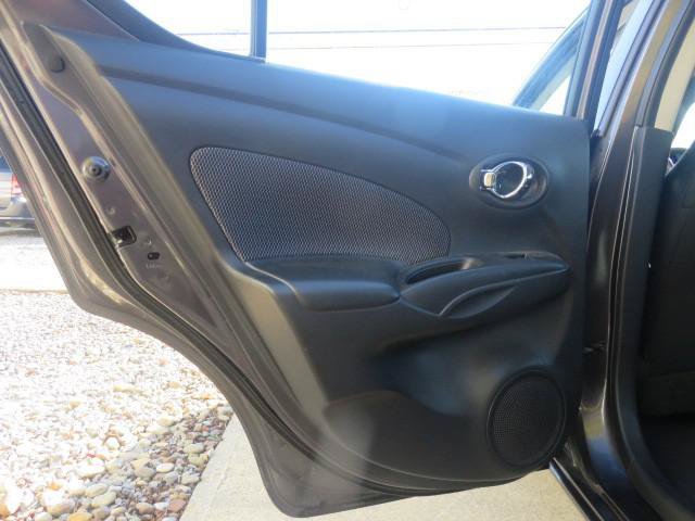 Used 2015 Nissan Versa SV FWD image 24