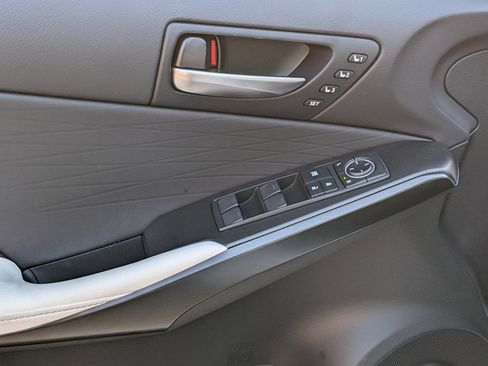 Used 2022 Lexus IS 350 F Sport image 10