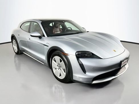 Used 2022 Porsche Taycan 4 Cross Turismo AWD/4WD image 4