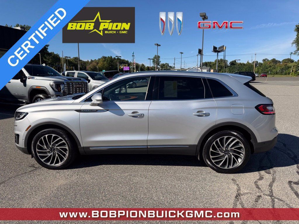 Used 2019 Lincoln Nautilus Reserve AWD/4WD image 3