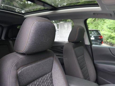Used 2023 Chevrolet Equinox LT AWD/4WD image 43