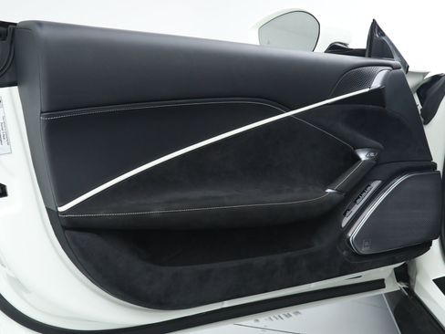 Certified 2024 Ferrari Roma Spider RWD image 27