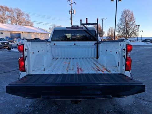 Used 2021 Chevrolet Silverado 1500 LT image 5