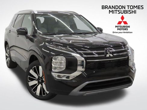 New 2026 Mitsubishi Outlander SEL image 1