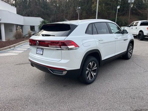 New 2026 Volkswagen Atlas Cross Sport SE image 3