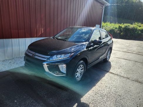 Used 2018 Mitsubishi Eclipse Cross ES image 3