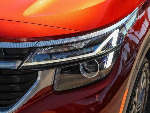 Certified 2024 Kia Seltos S FWD image 5