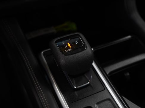 Used 2022 Nissan Pathfinder Platinum w/ Cargo Package image 21