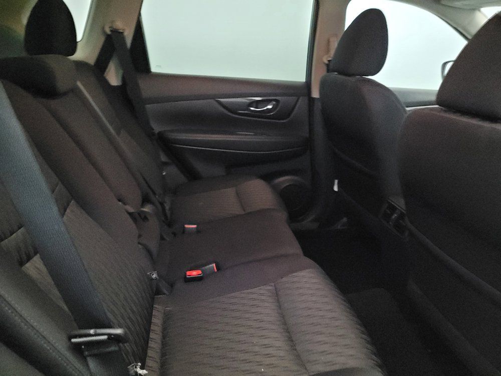 Used 2017 Nissan Rogue SV AWD/4WD image 19